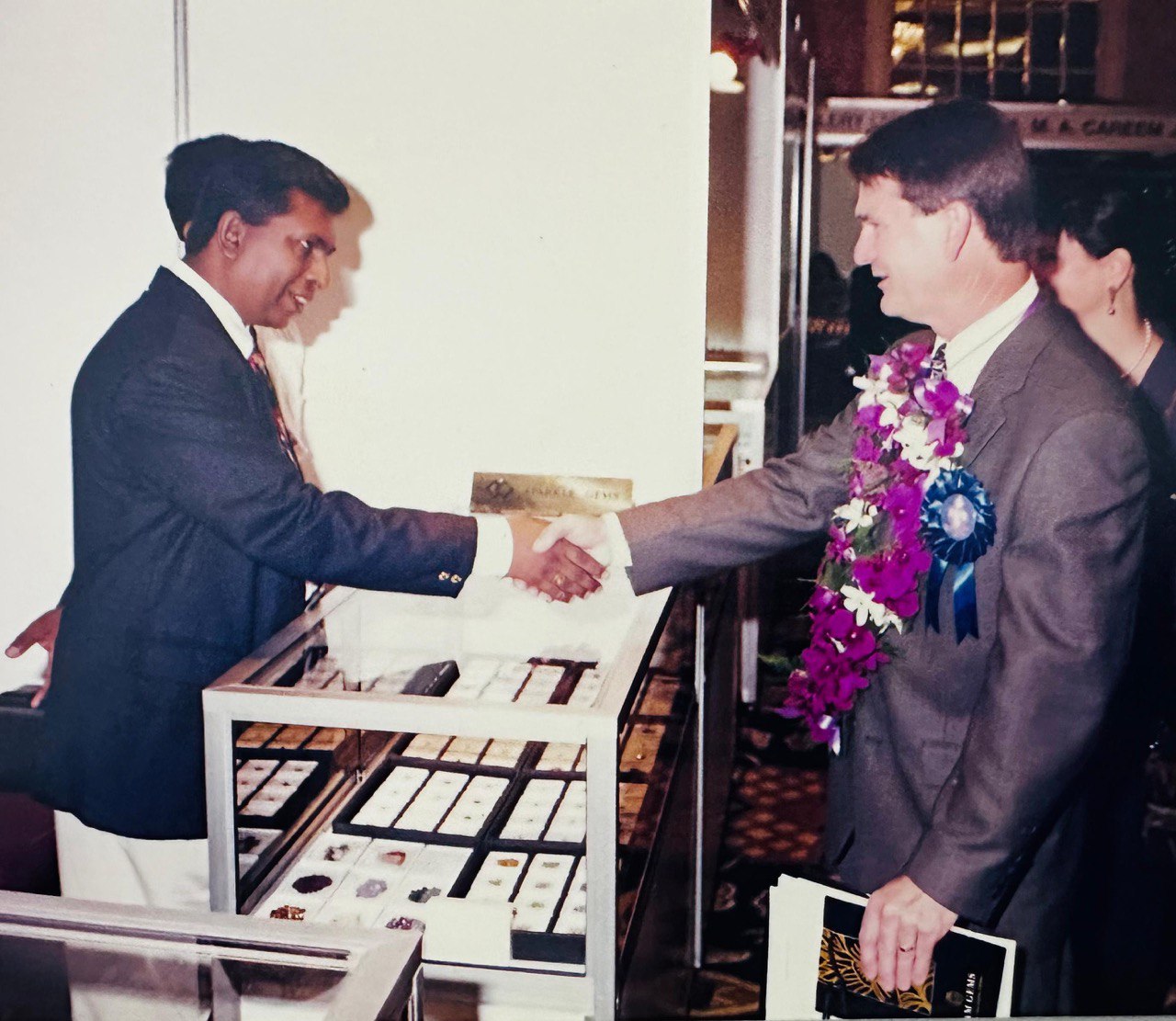 sparkle gems about thumb